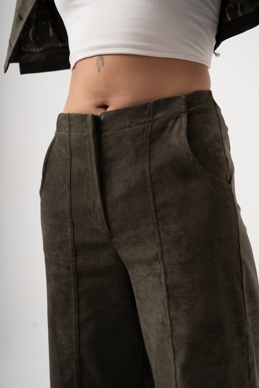 Lumière Pants in Olive Green